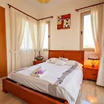 Samaliana Sandy - Private Pool - Jacuzzi - Private Area Вилла Полис