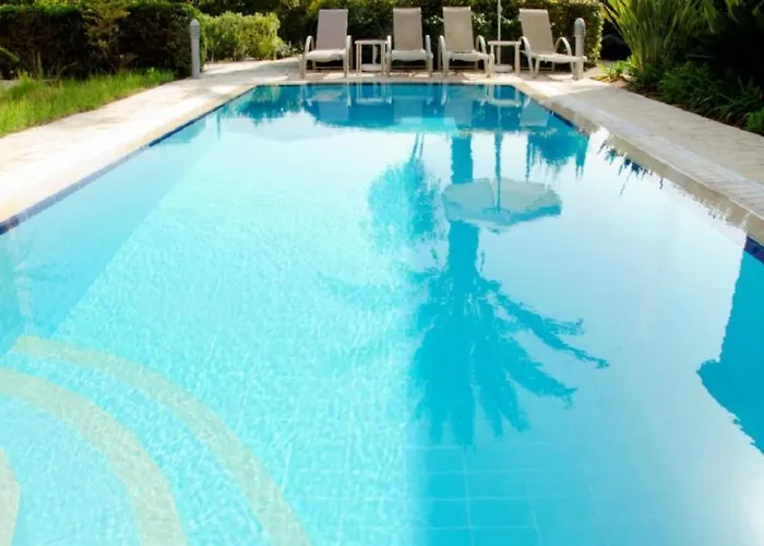 빌라 Samaliana Sandy - Private Pool - Jacuzzi - Private Area 폴리스